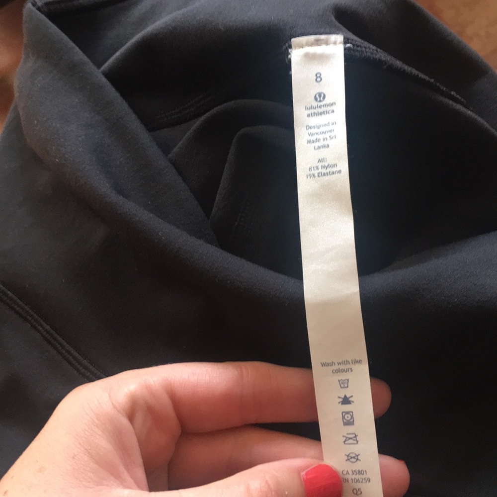 Lululemon Laser Cut Legging pants - Picture 2 of 7
